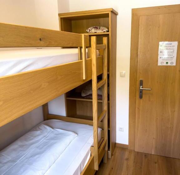 צימר Bar Restaurant Pizzeria Antermont