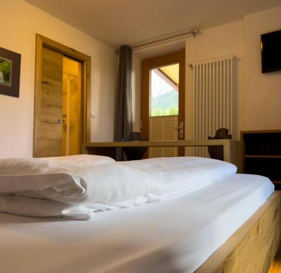 צימר Bar Restaurant Pizzeria Antermont