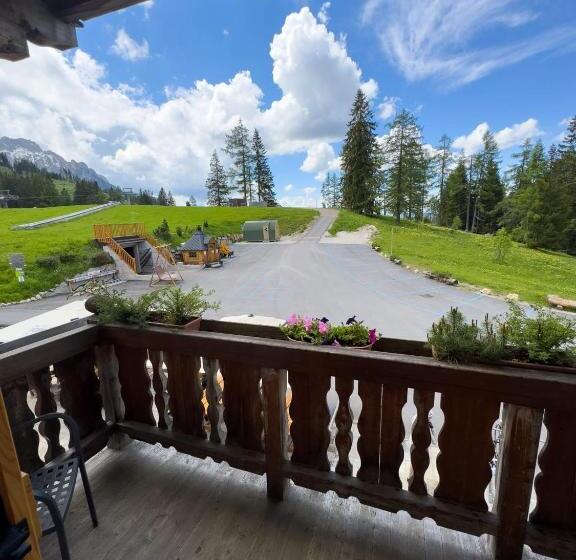 צימר Bar Restaurant Pizzeria Antermont