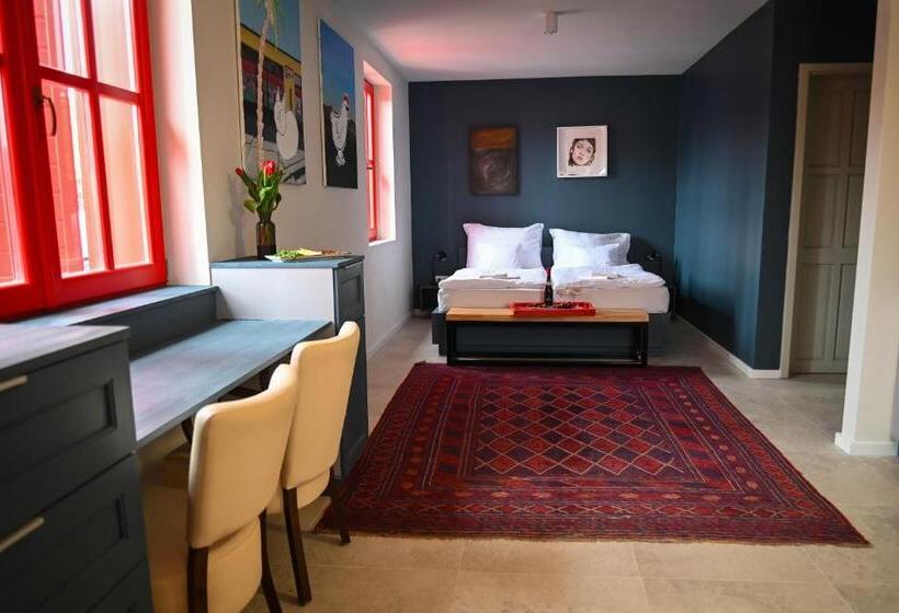 ベッドアンドブレックファースト Bohém Borklub