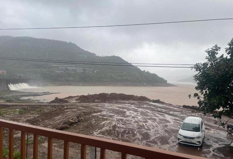 צימר Charviks Blue Diamond Resort