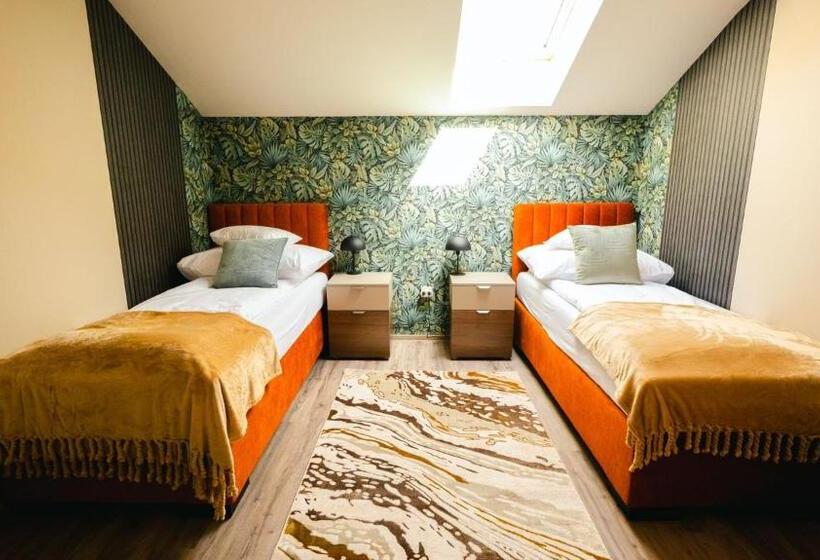 צימר M5 Autópálya Eurobus Panzió 140,km Kisteleki Lehajtó