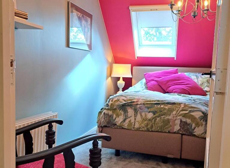 צימר Hof Van Eden