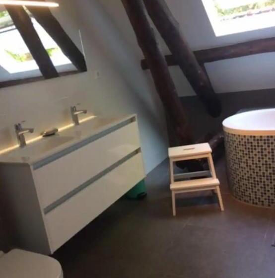 צימר Hof Van Eden