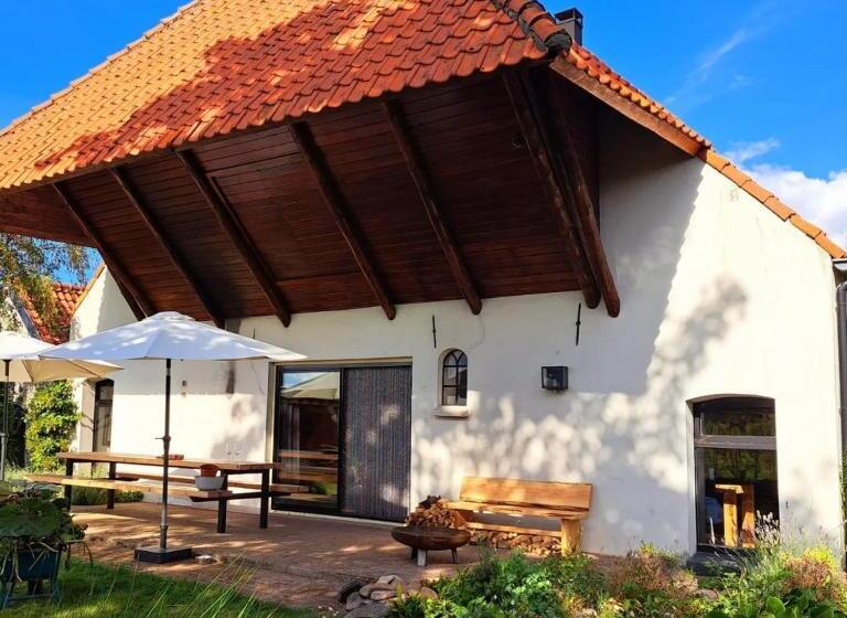 צימר Hof Van Eden