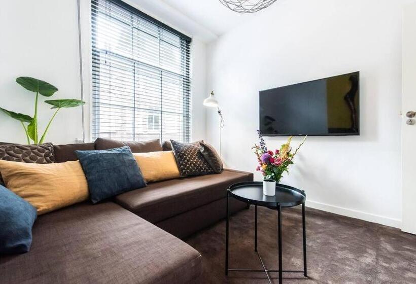 مبيت وإفطار Luxurious Boutique Suite In City Center