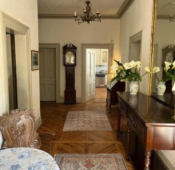 مبيت وإفطار Lynwood House