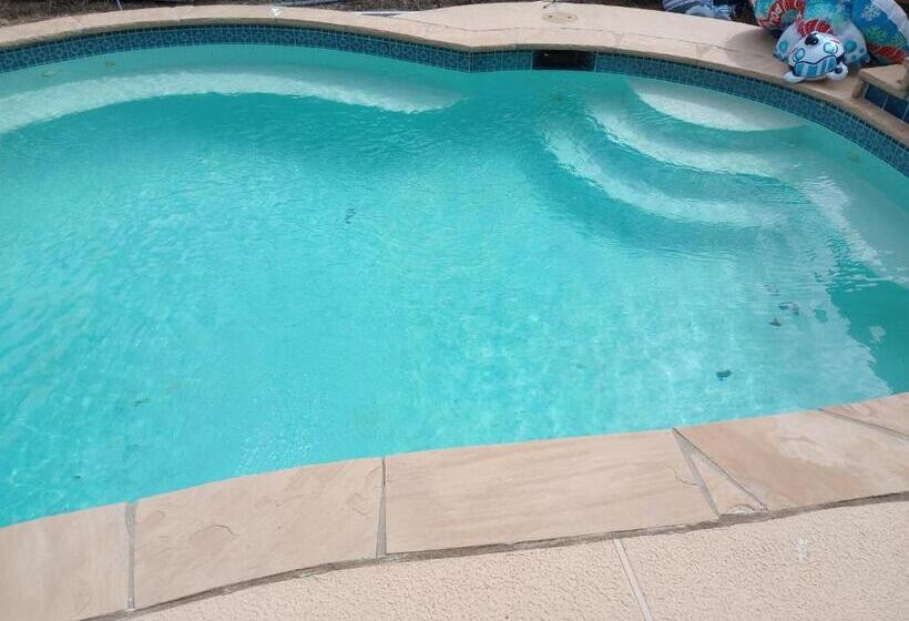 Bed and Breakfast Quick Stay Palace, Peace, Pool And Quiet