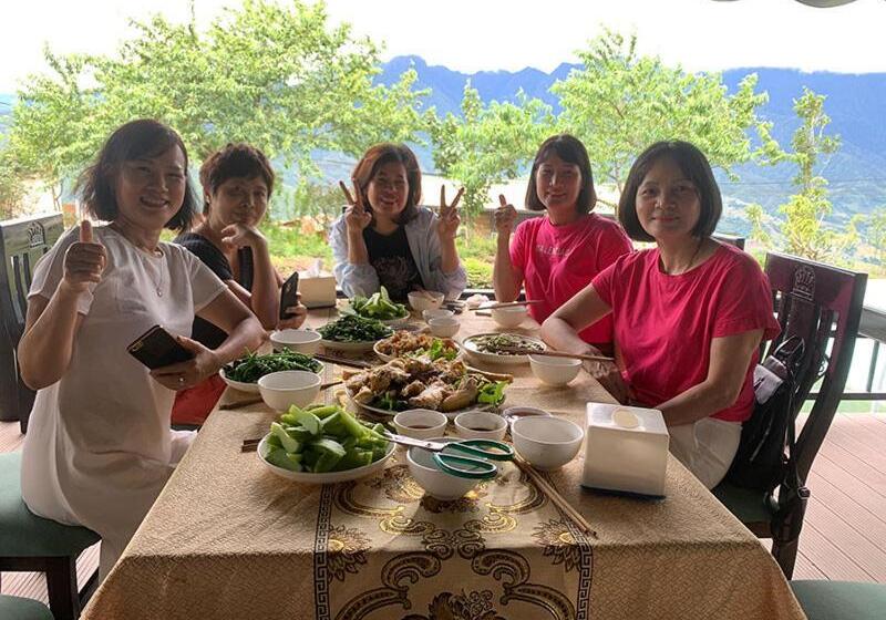 تختخواب و صبحانه Sapa Terrace View