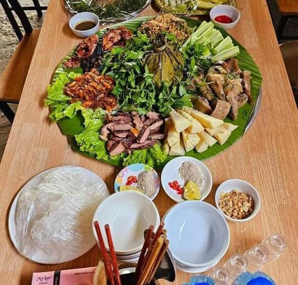 تختخواب و صبحانه Sánh Thuấn Homestay