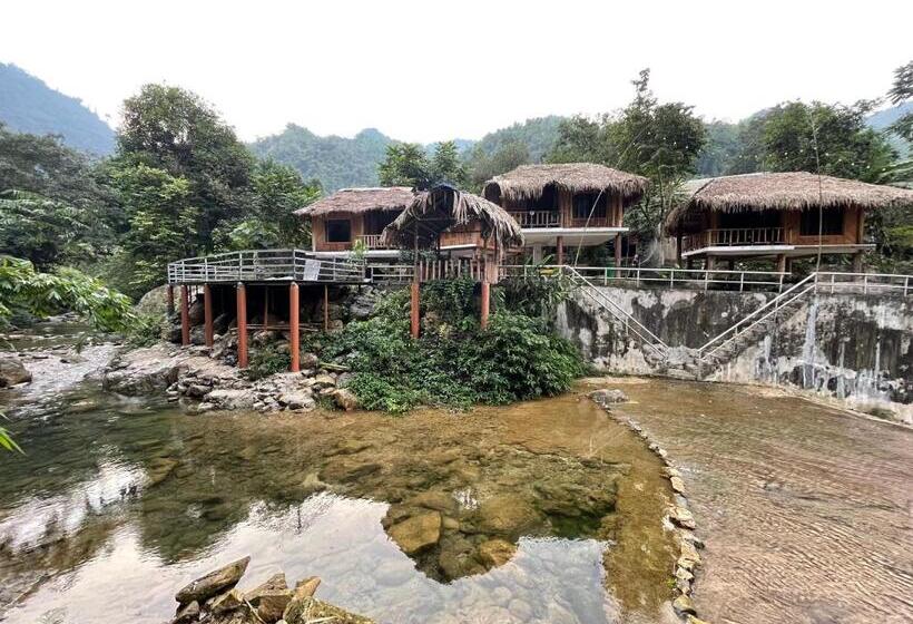 تختخواب و صبحانه Sánh Thuấn Homestay