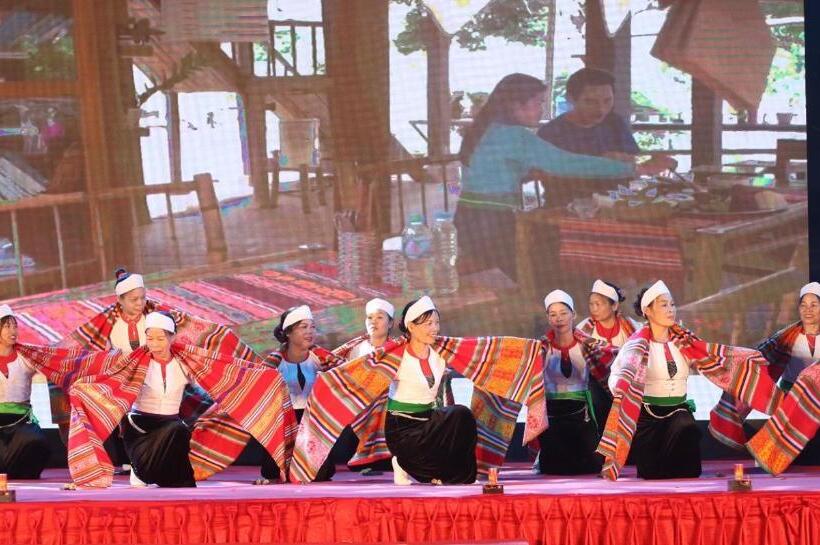 تختخواب و صبحانه Sánh Thuấn Homestay