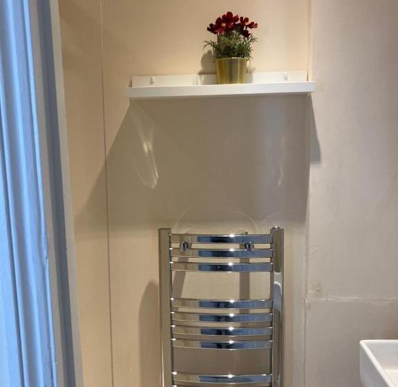 Bed and Breakfast Specious Studio Flats