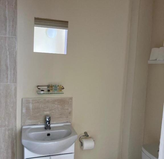 Bed and Breakfast Specious Studio Flats