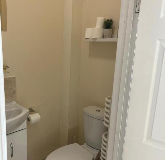 Bed and Breakfast Specious Studio Flats