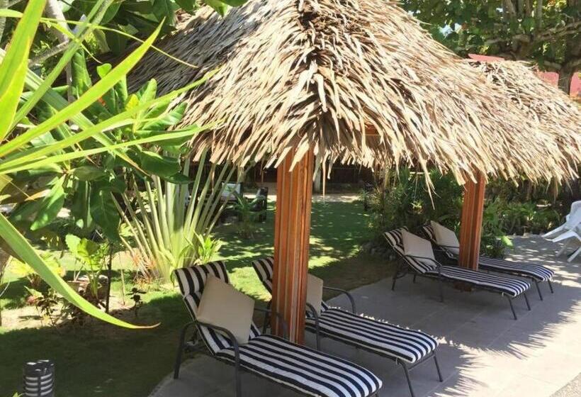 Cherinicole Beach Resort