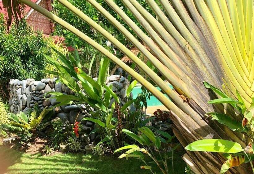 Cherinicole Beach Resort