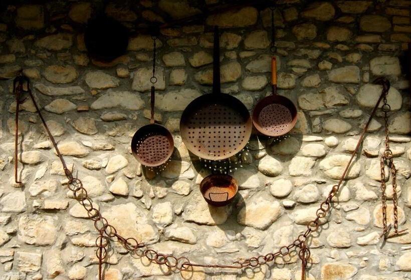 Dulcius Ex Asperis Bed & Breakfast