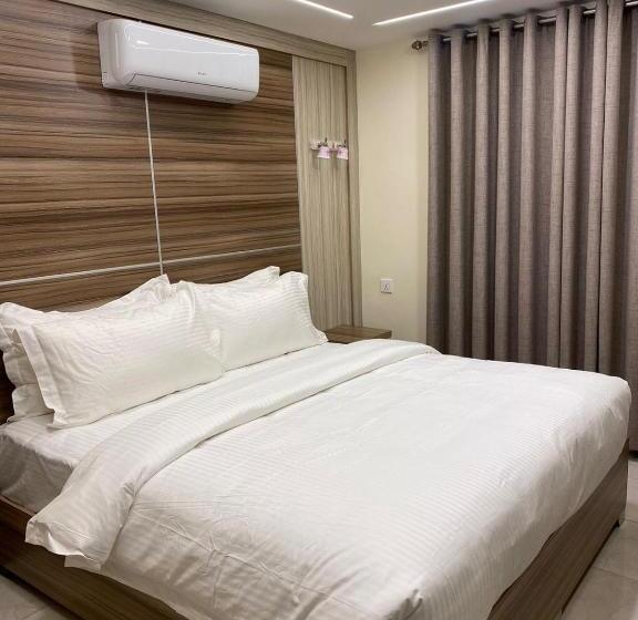 Golden Light Aqaba Hotel فندق جولدن لايت العقبة