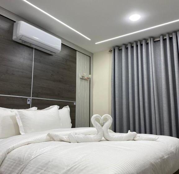 Golden Light Aqaba Hotel فندق جولدن لايت العقبة