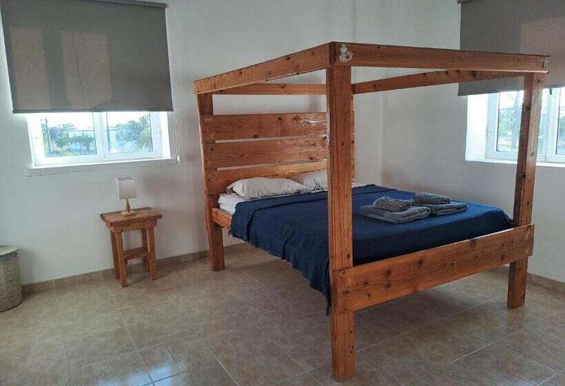 Hera Palace Boutique