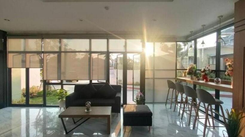 Hotel ทริปเปอร์ โฮเทล