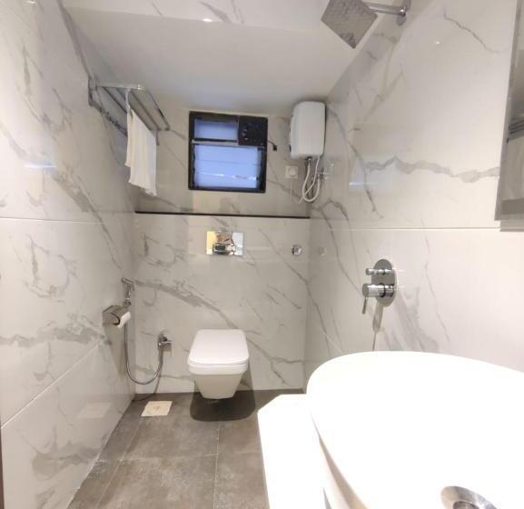 فندق Aarush Residency