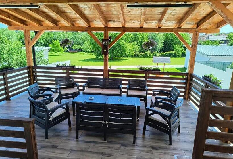 בית מלון כפרי Pensiunea Anna