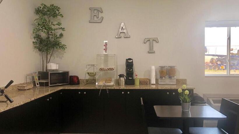 호텔 Americas Best Value Inn Brinkley