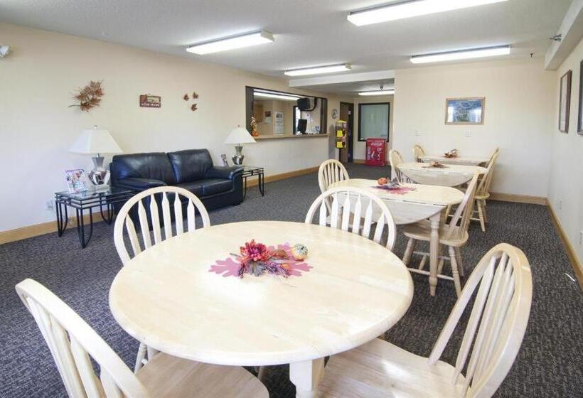 Отель Americas Best Value Inn Zumbrota