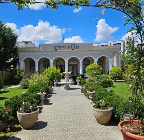 فندق Castello