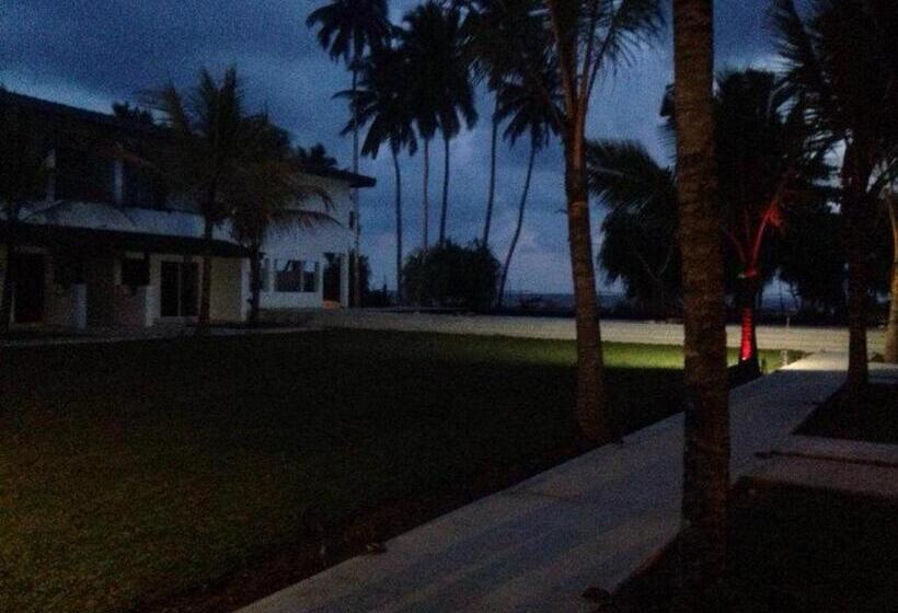 ホテル Coco Royal Beach Resort