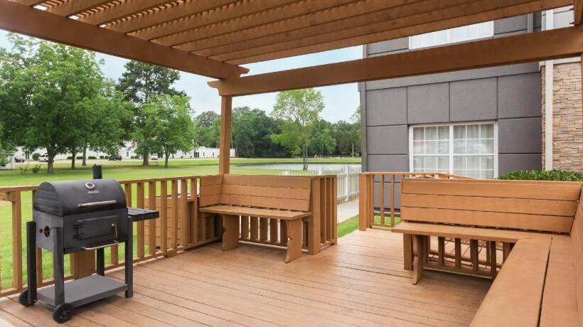 בית מלון כפרי Country Inn & Suites By Radisson, Jackson Airport, Ms