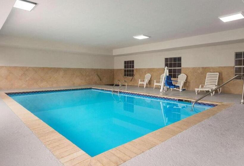 בית מלון כפרי Country Inn & Suites By Radisson, Jackson Airport, Ms