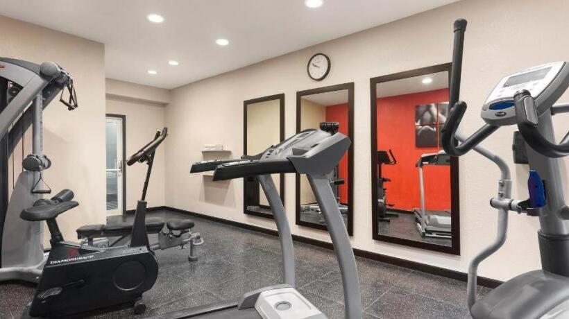 בית מלון כפרי Country Inn & Suites By Radisson, Jackson Airport, Ms