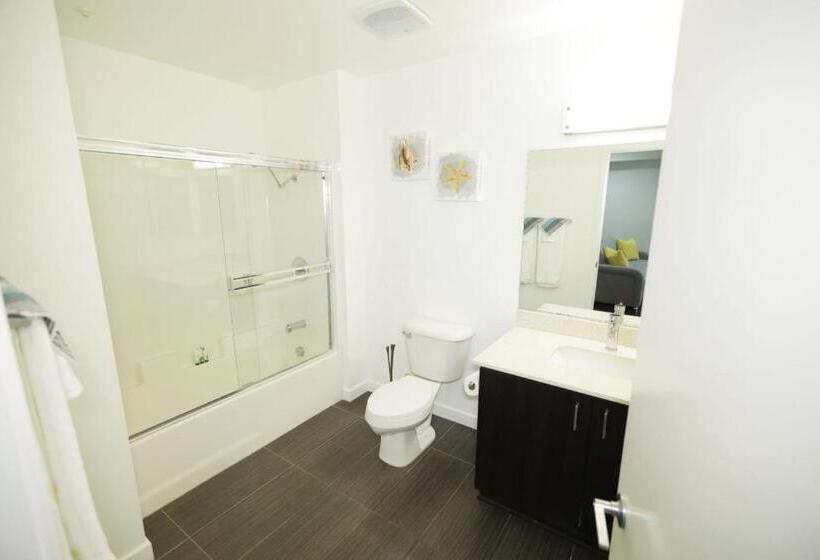 فندق Downtown Cosmopolitan Residences