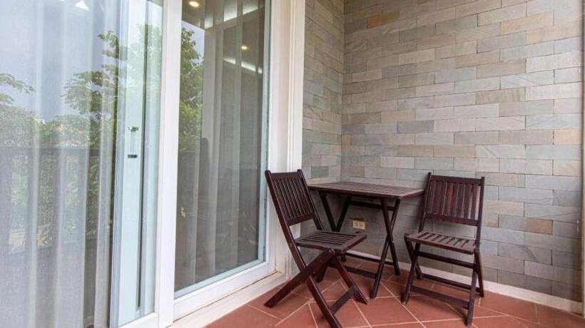 هتل Elegant Escape Residence