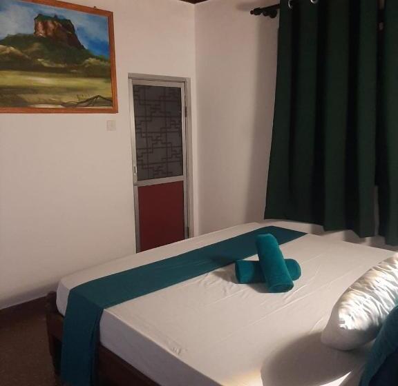 فندق Fionn S Coconut Beach House