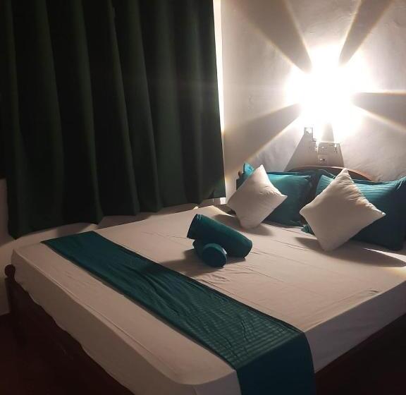 فندق Fionn S Coconut Beach House