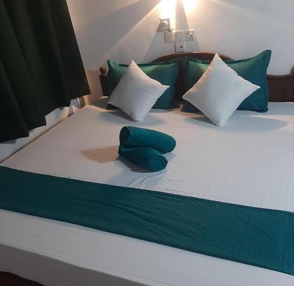 فندق Fionn S Coconut Beach House