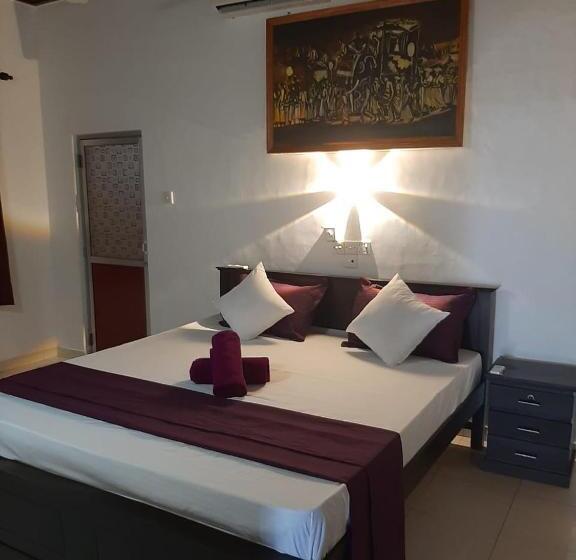 فندق Fionn S Coconut Beach House