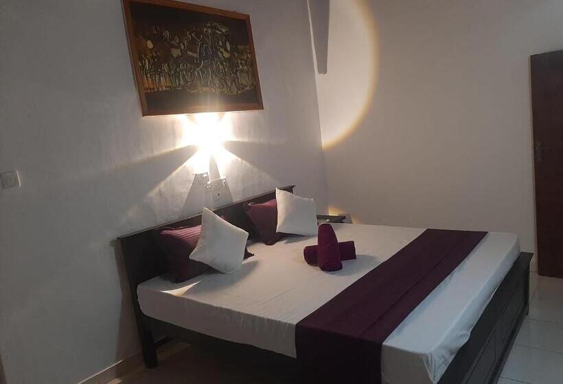 فندق Fionn S Coconut Beach House