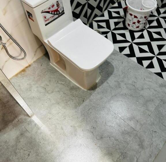 فندق Golden Oasis Near Danik Bhaskar Office