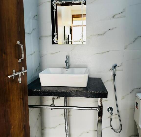 فندق Golden Oasis Near Danik Bhaskar Office