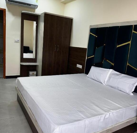 فندق Golden Oasis Near Danik Bhaskar Office