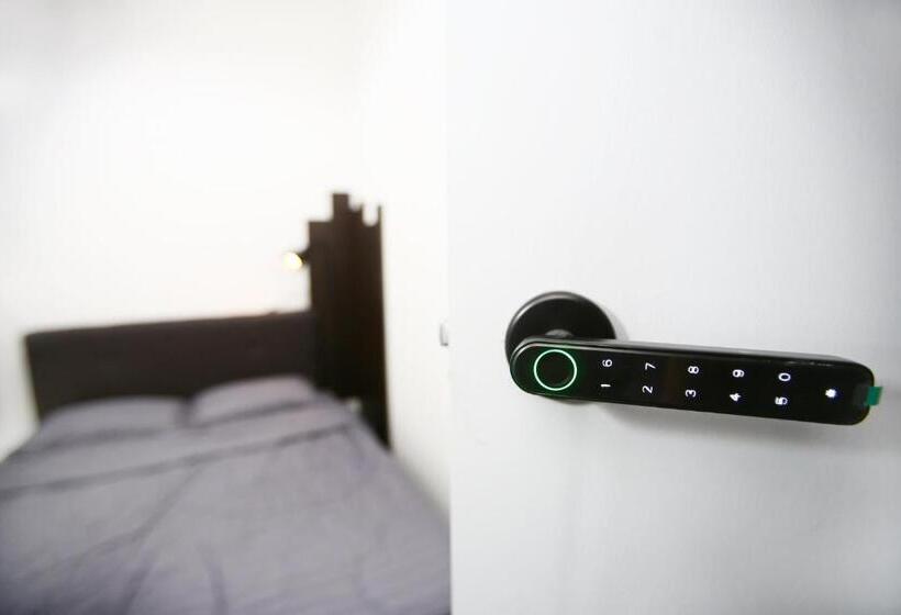 בית מלון כפרי Hangoutspacez Queensbay At Bayan Lepas Penang