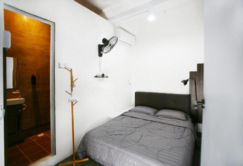 בית מלון כפרי Hangoutspacez Queensbay At Bayan Lepas Penang