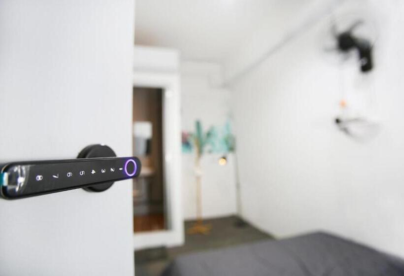 בית מלון כפרי Hangoutspacez Queensbay At Bayan Lepas Penang