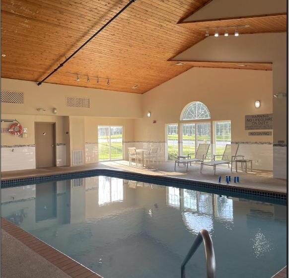 فندق Harmony Inn & Suites