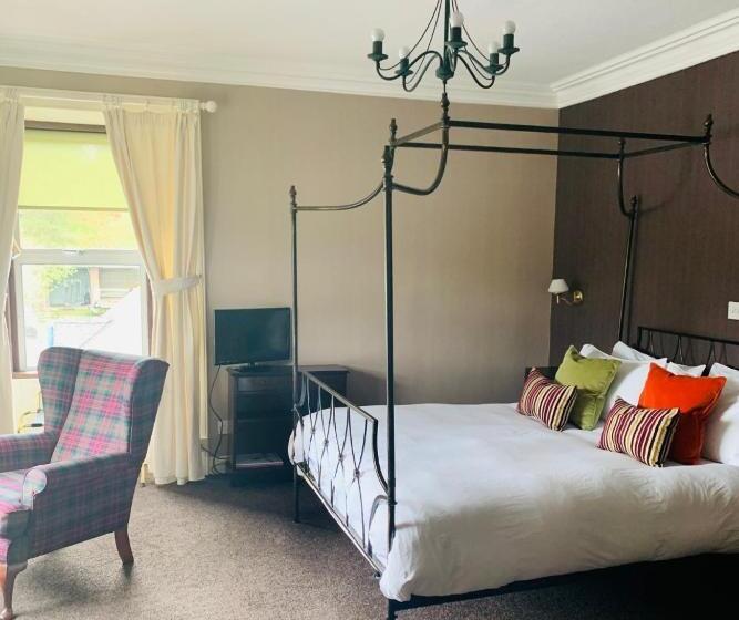 Отель Invershin